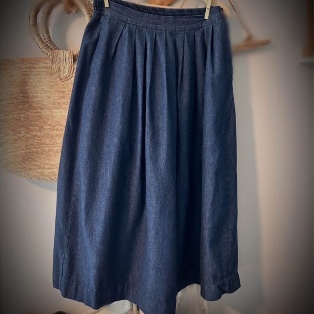 Very cool Vintage Denim Skirt – Cottage Core, Country, Western Style Sz Med